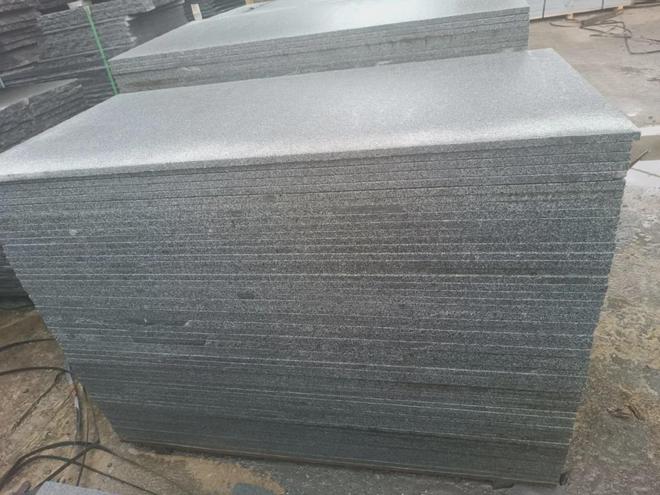 芝麻黑石材加工价格